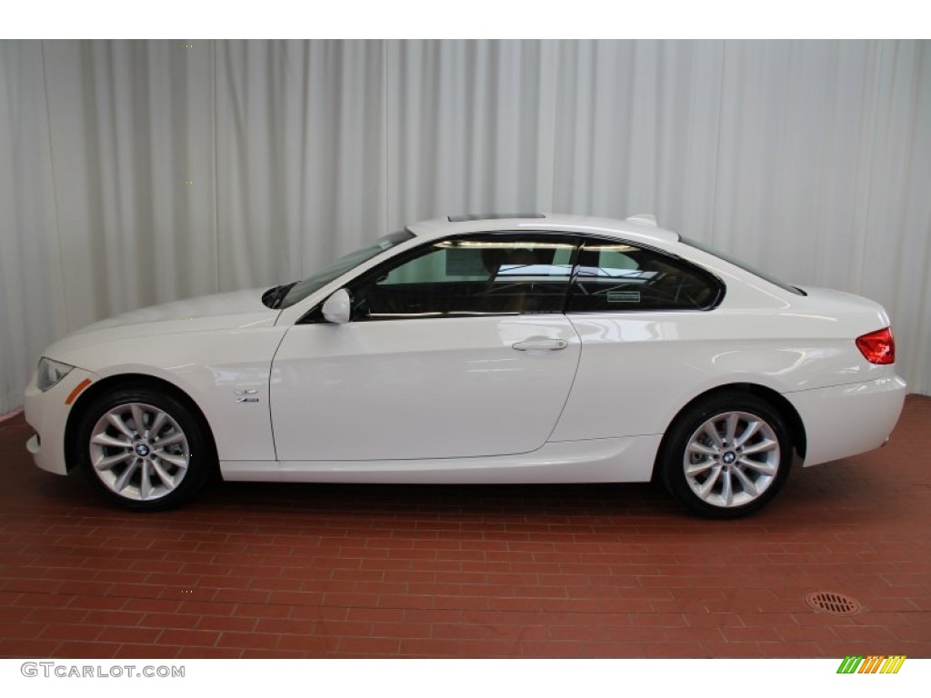 2013 3 Series 328i xDrive Coupe - Alpine White / Saddle Brown photo #4