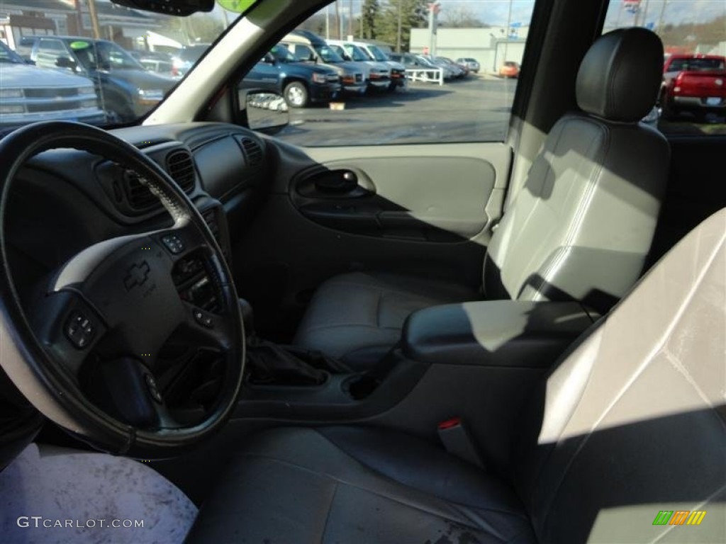 2004 TrailBlazer LS 4x4 - Medium Red Metallic / Medium Pewter photo #12