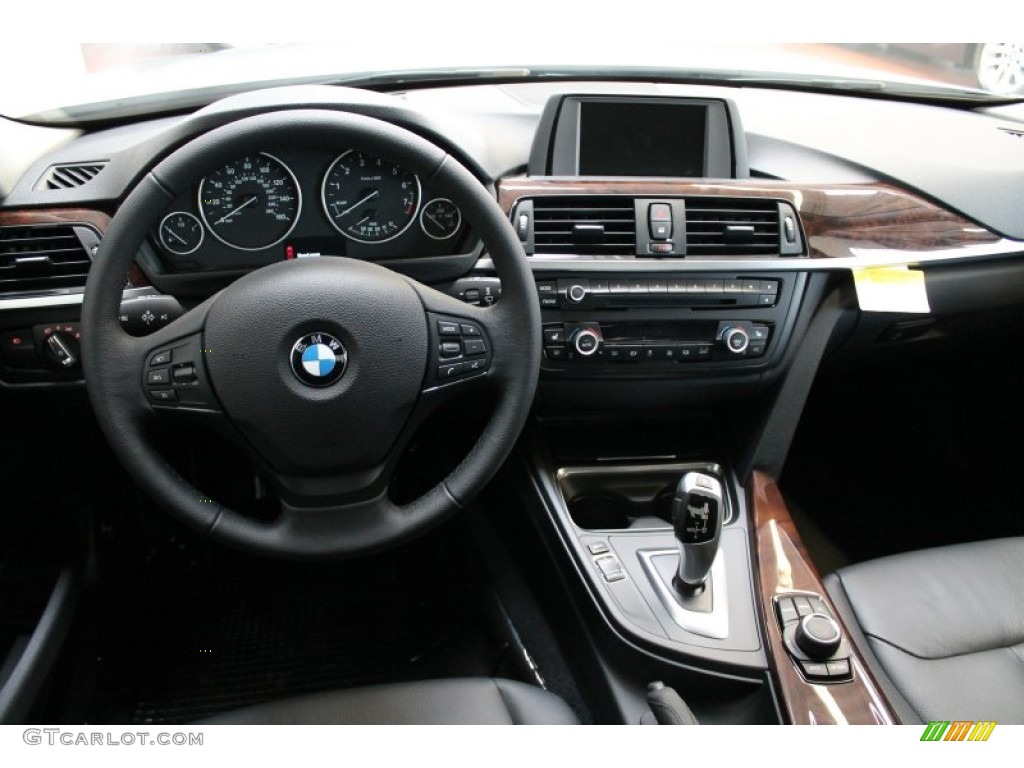 2013 BMW 3 Series 328i xDrive Sedan Black Dashboard Photo #77025425