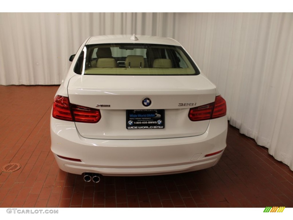 2013 3 Series 328i xDrive Sedan - Alpine White / Veneto Beige photo #4