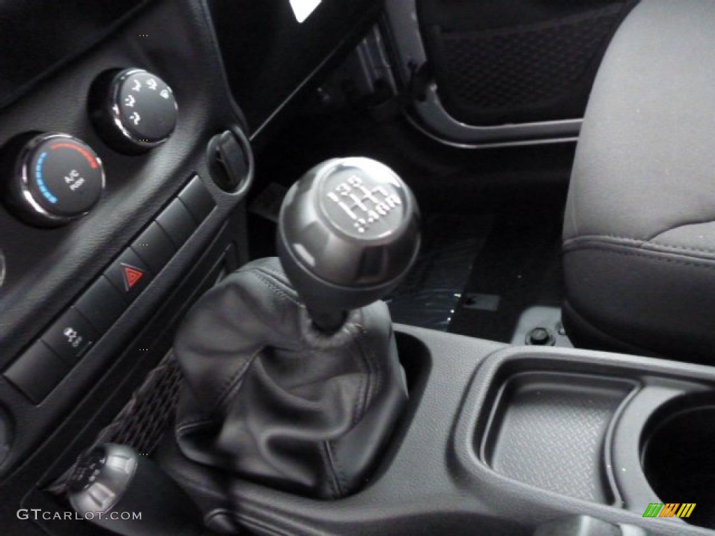 2013 Jeep Wrangler Unlimited Sport 4x4 6 Speed Manual Transmission Photo #77025787