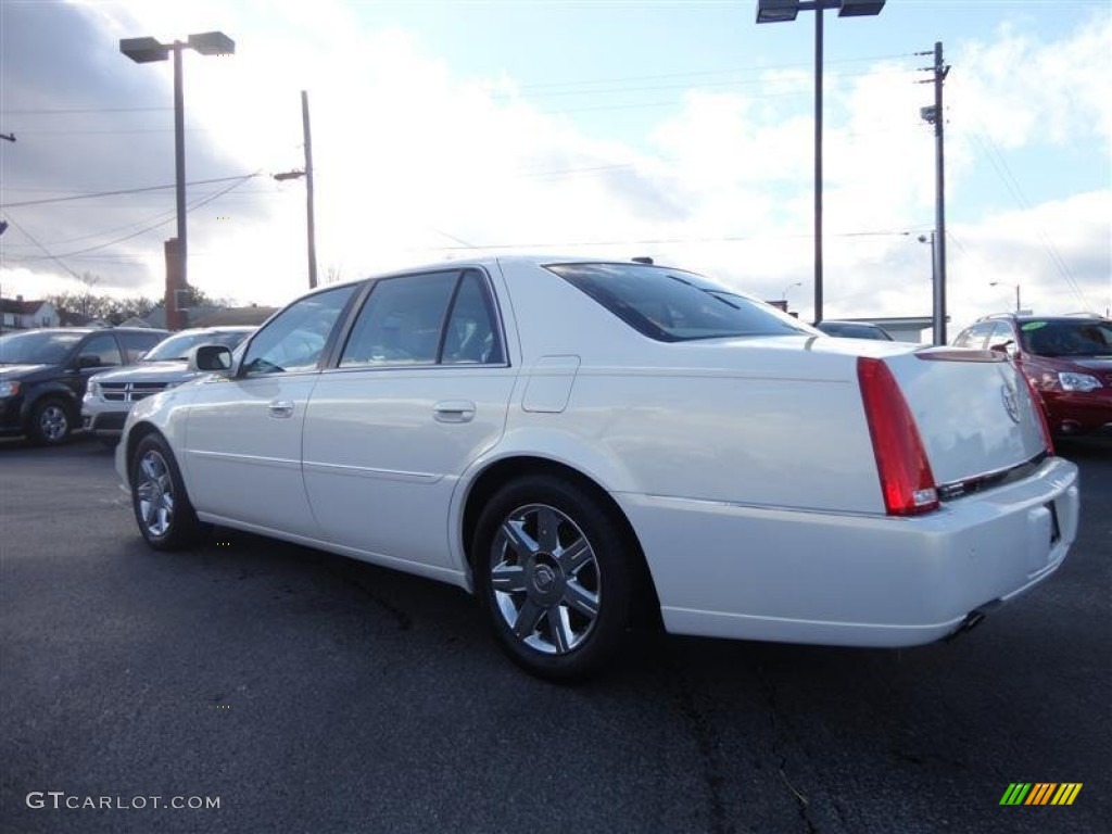 White Lightning 2006 Cadillac DTS Standard DTS Model Exterior Photo #77025888