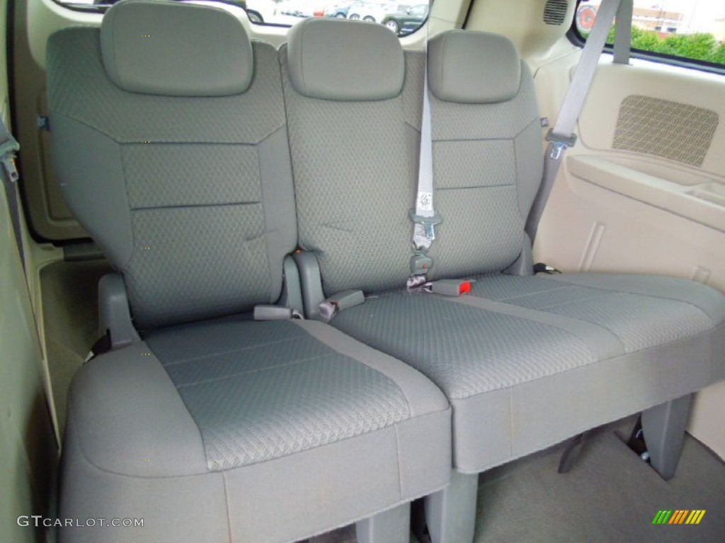 2009 Chrysler Town & Country LX Rear Seat Photos