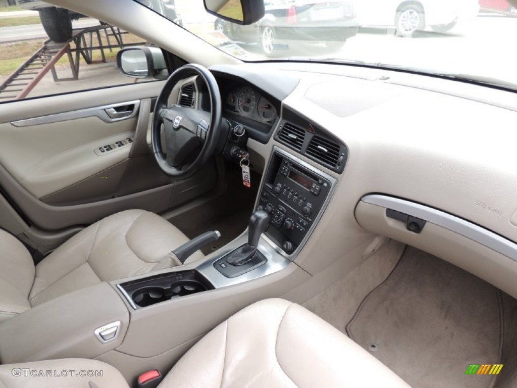 2008 Volvo S60 2.5T Taupe Dashboard Photo #77027082