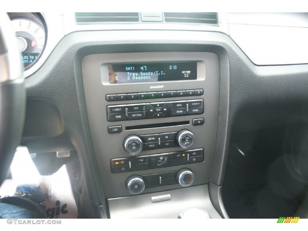 2012 Ford Mustang GT Premium Coupe Controls Photo #77027648