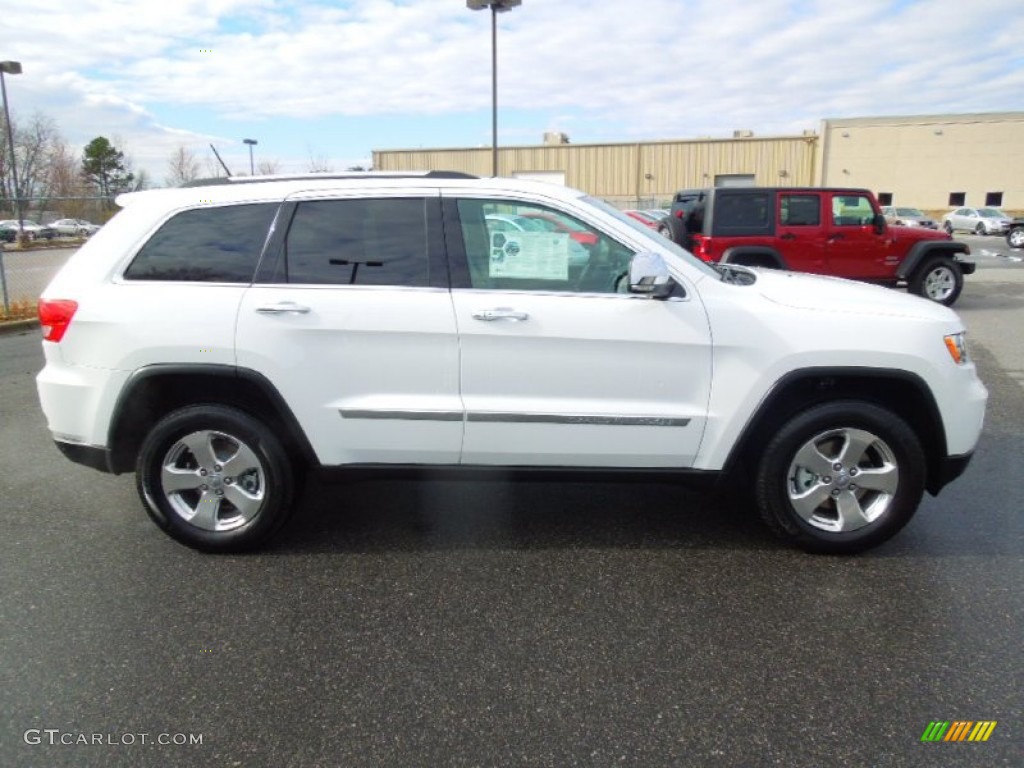 2013 Grand Cherokee Limited 4x4 - Bright White / Black/Light Frost Beige photo #6