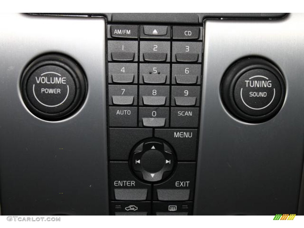2005 Volvo V50 T5 AWD Controls Photo #77029309
