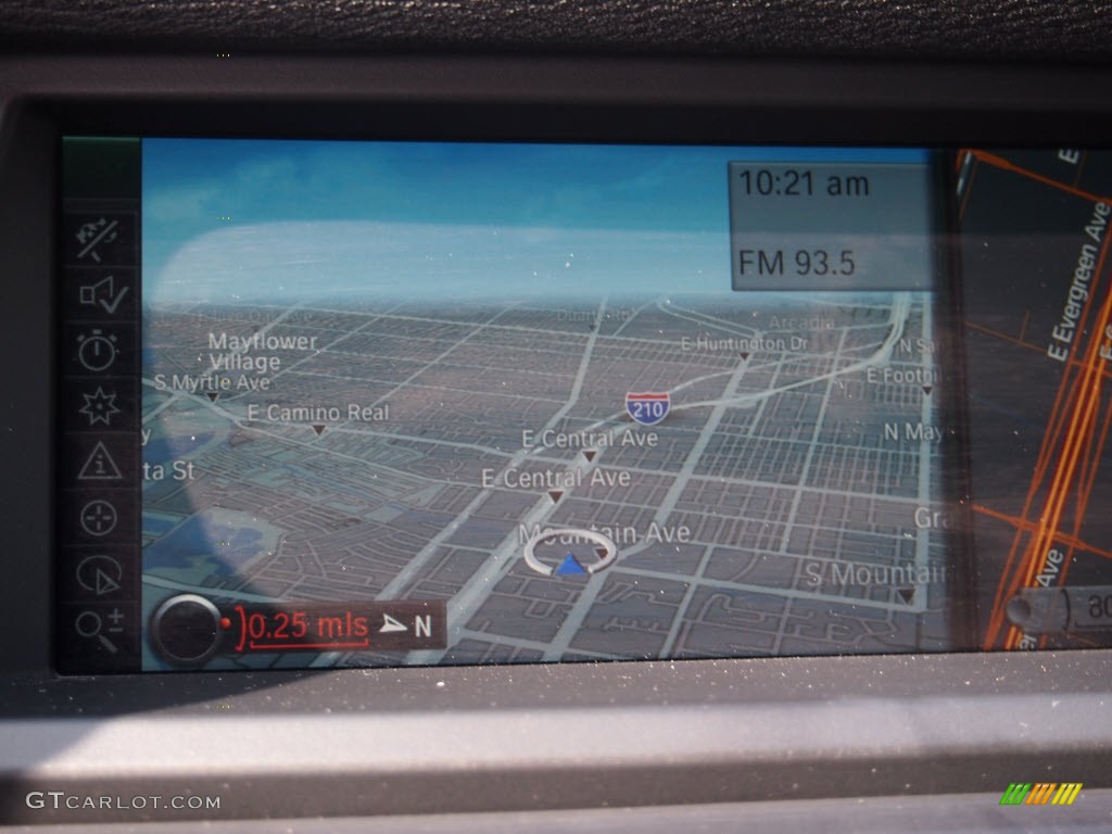 2010 BMW X5 xDrive48i Navigation Photos