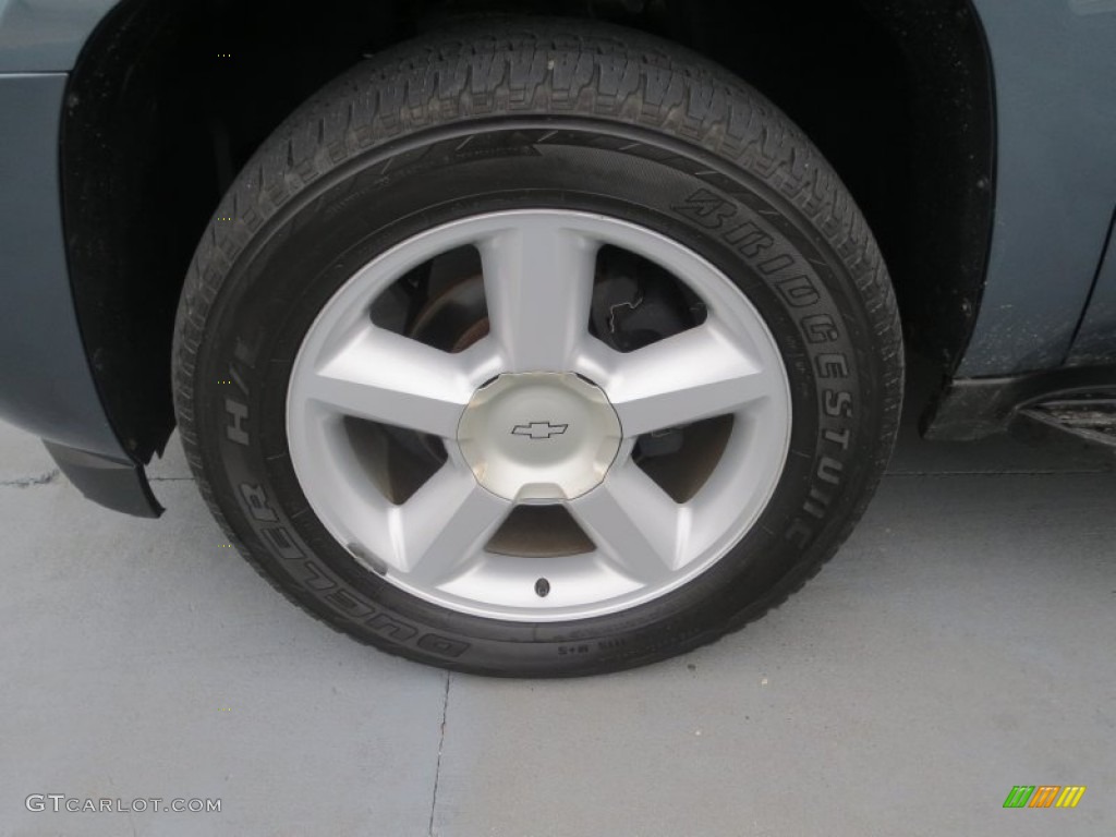 2008 Chevrolet Suburban 1500 LT Wheel Photos