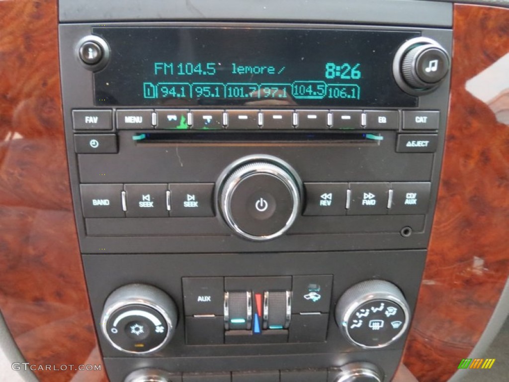 2008 Chevrolet Suburban 1500 LT Controls Photo #77031414