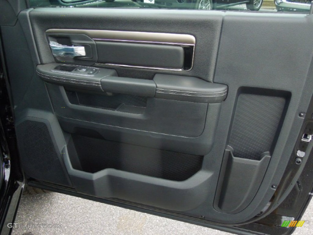 2013 Ram 1500 R/T Regular Cab Door Panel Photos
