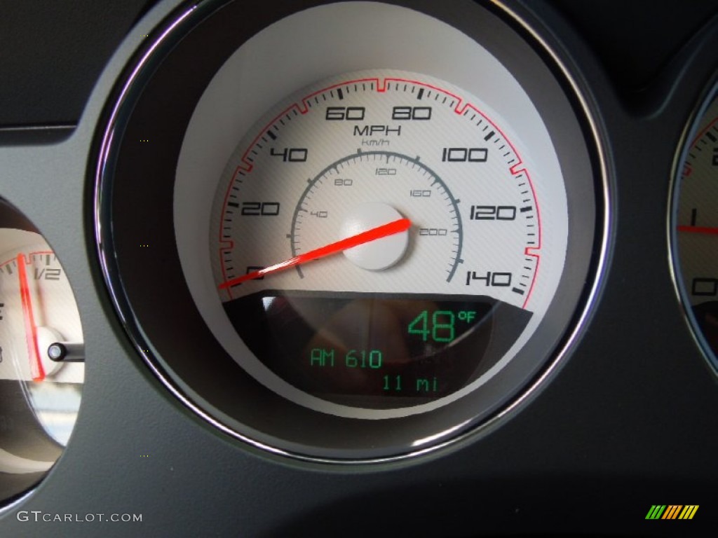 2013 Challenger SXT Plus - Pitch Black / Dark Slate Gray photo #17