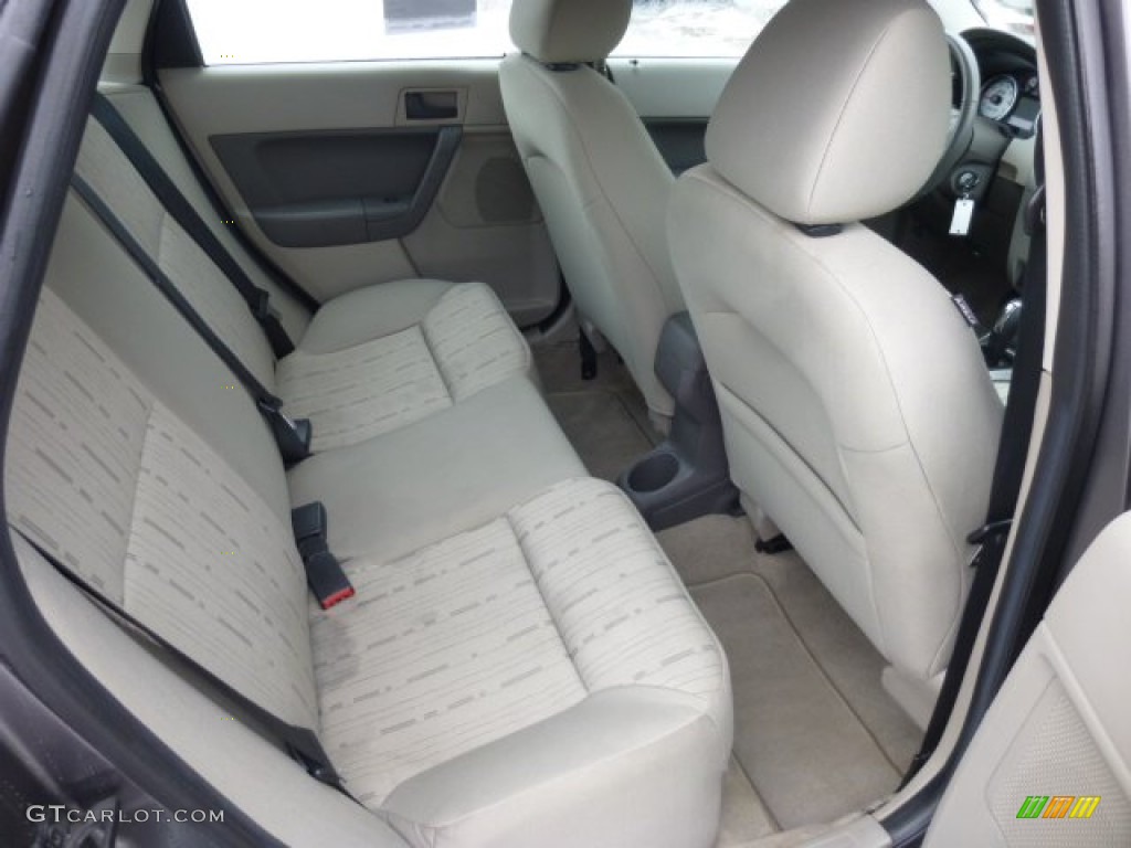 2011 Ford Focus SE Sedan Rear Seat Photos