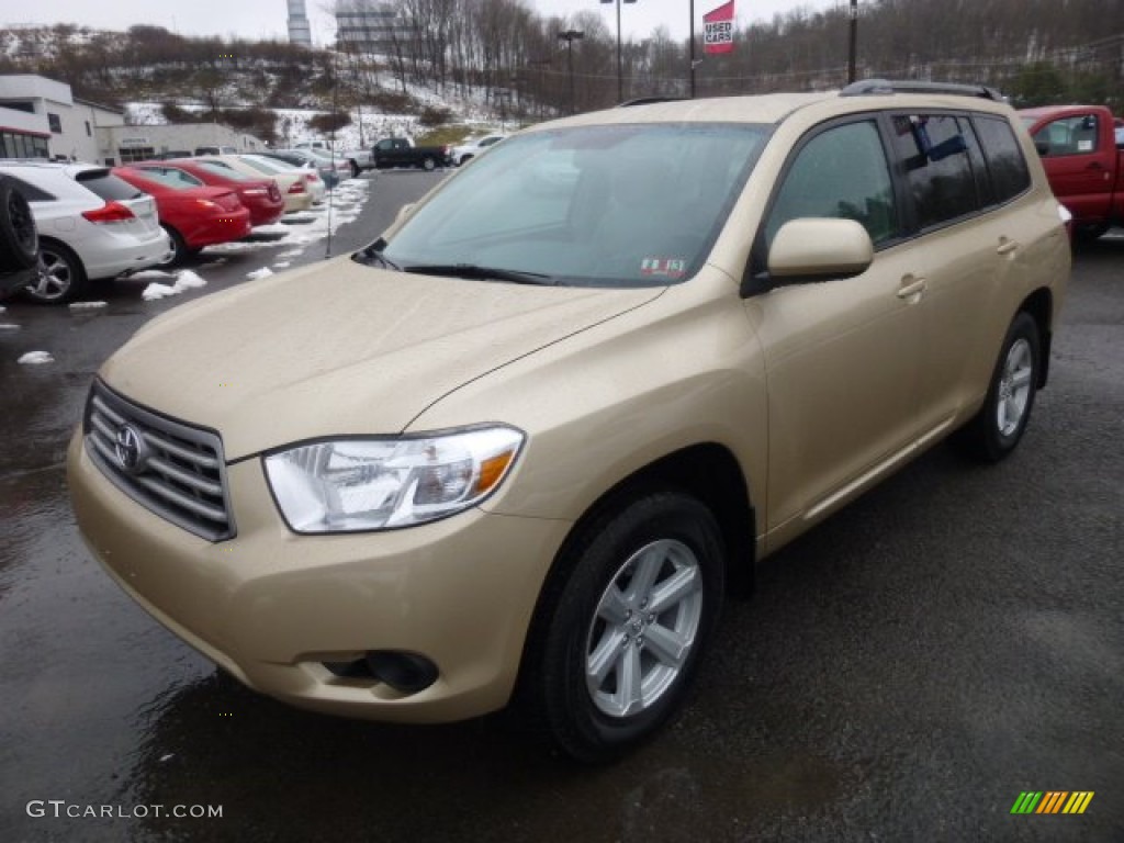 Sandy Beach Metallic 2010 Toyota Highlander V6 4WD Exterior Photo #77033973
