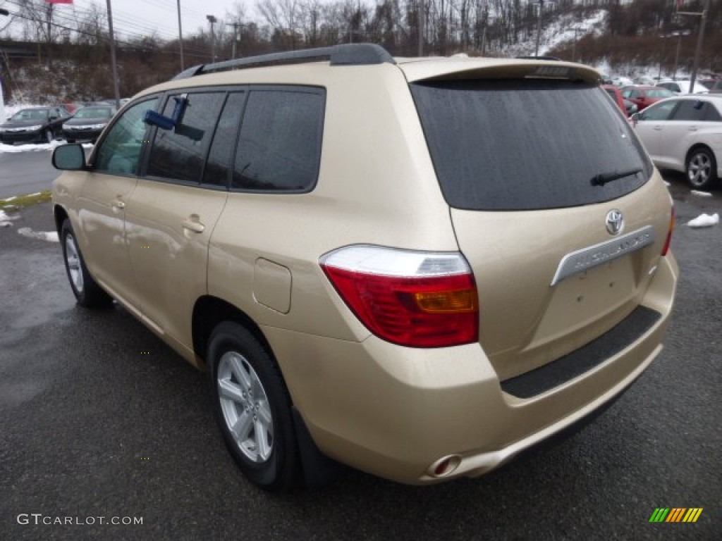 Sandy Beach Metallic 2010 Toyota Highlander V6 4WD Exterior Photo #77034011