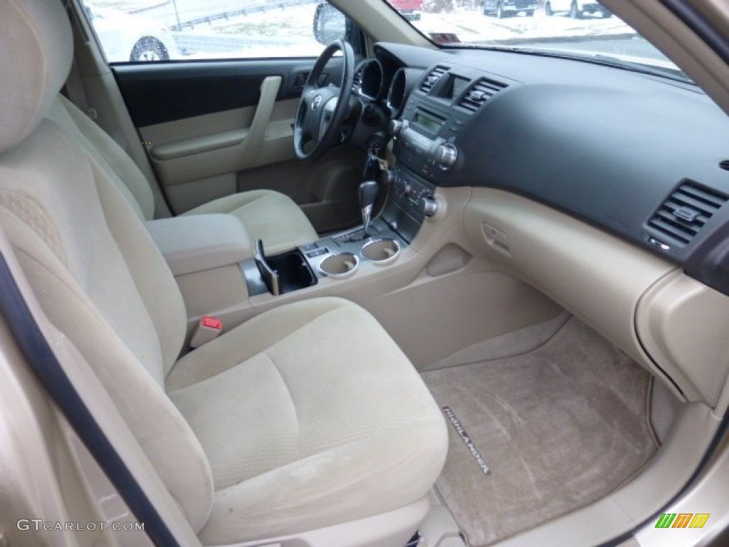 Sand Beige Interior 2010 Toyota Highlander V6 4WD Photo #77034075
