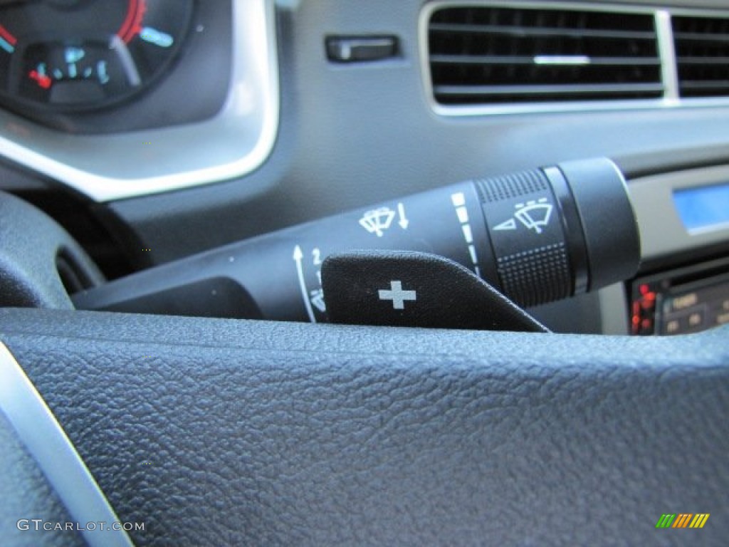 2011 Chevrolet Camaro LT/RS Coupe Controls Photo #77035026