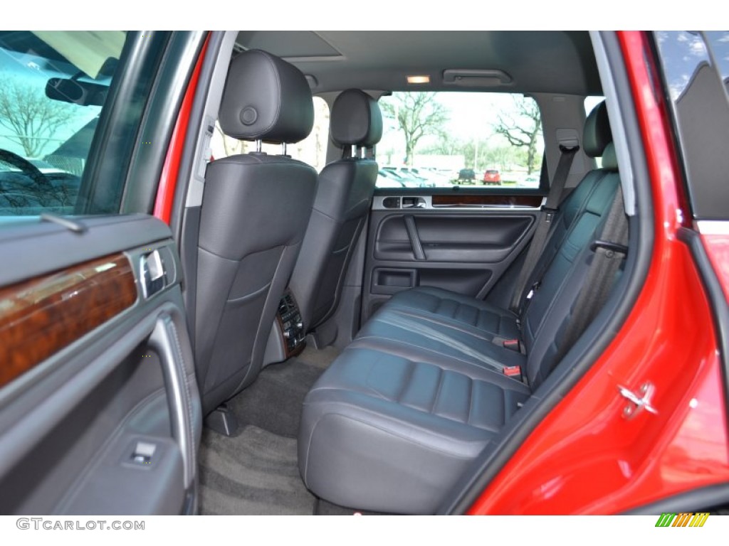 2008 Volkswagen Touareg 2 V8 Rear Seat Photos