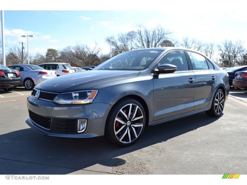 Platinum Gray Metallic Volkswagen Jetta