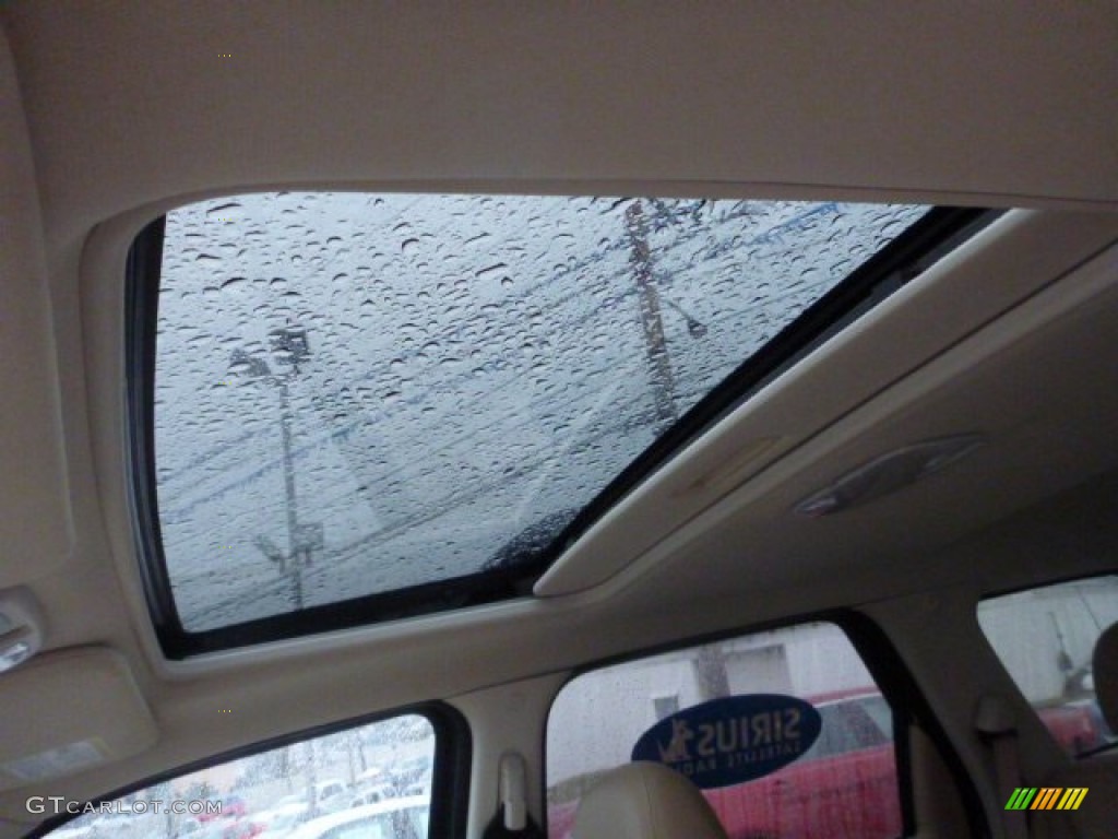 2011 Ford Escape XLT V6 4WD Sunroof Photo #77036208
