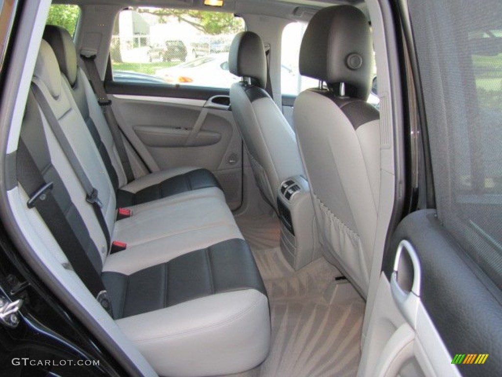 2006 Porsche Cayenne S Titanium Rear Seat Photo #77036514