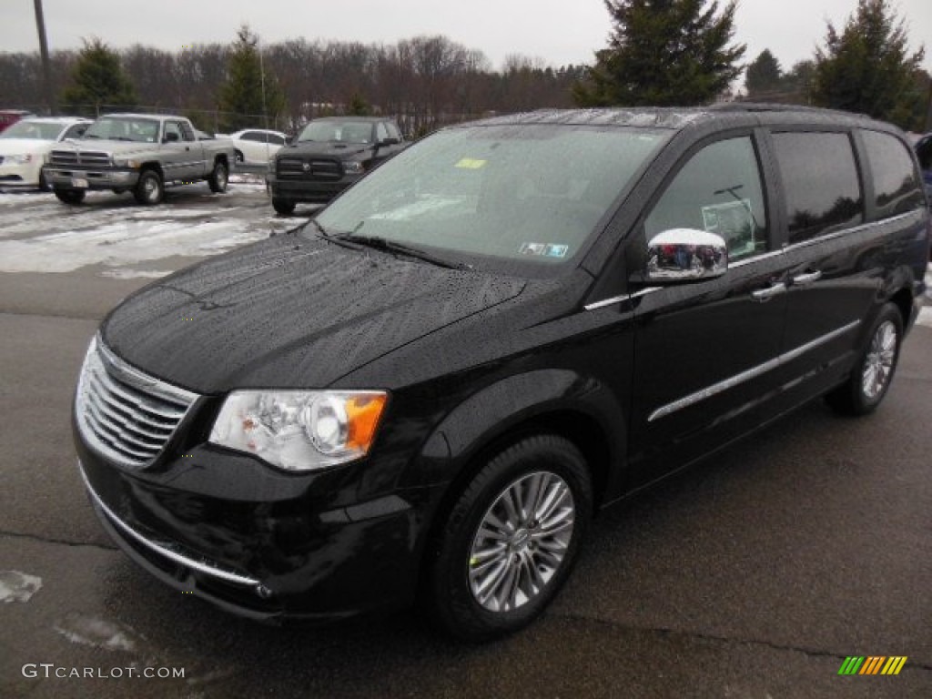 2013 Town & Country Touring - L - Brilliant Black Crystal Pearl / Dark Frost Beige/Medium Frost Beige photo #2