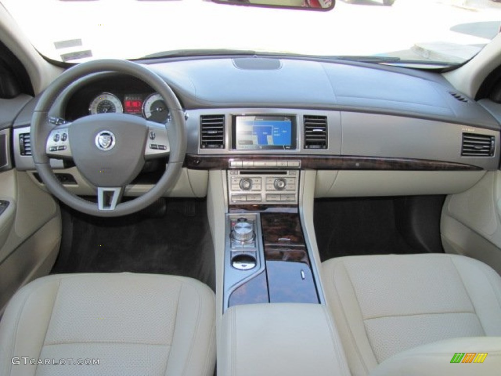 2010 Jaguar XF Premium Sport Sedan Ivory Dashboard Photo #77039294