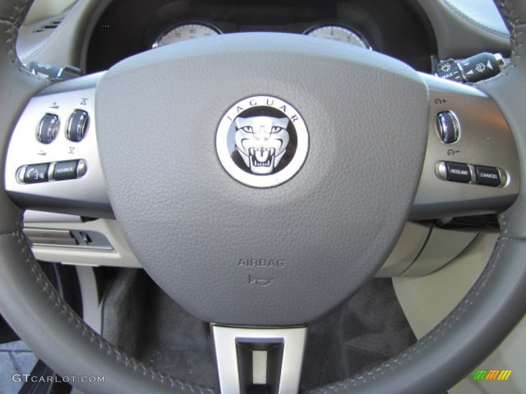 2010 Jaguar XF Premium Sport Sedan Ivory Steering Wheel Photo #77039460