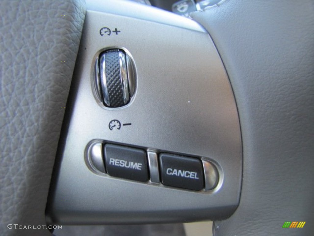 2010 Jaguar XF Premium Sport Sedan Controls Photo #77039493
