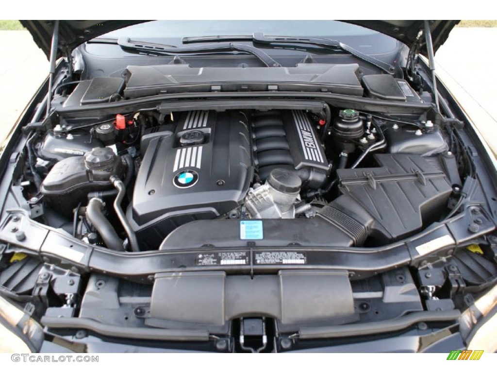 2009 BMW 3 Series 328i Coupe Engine Photos