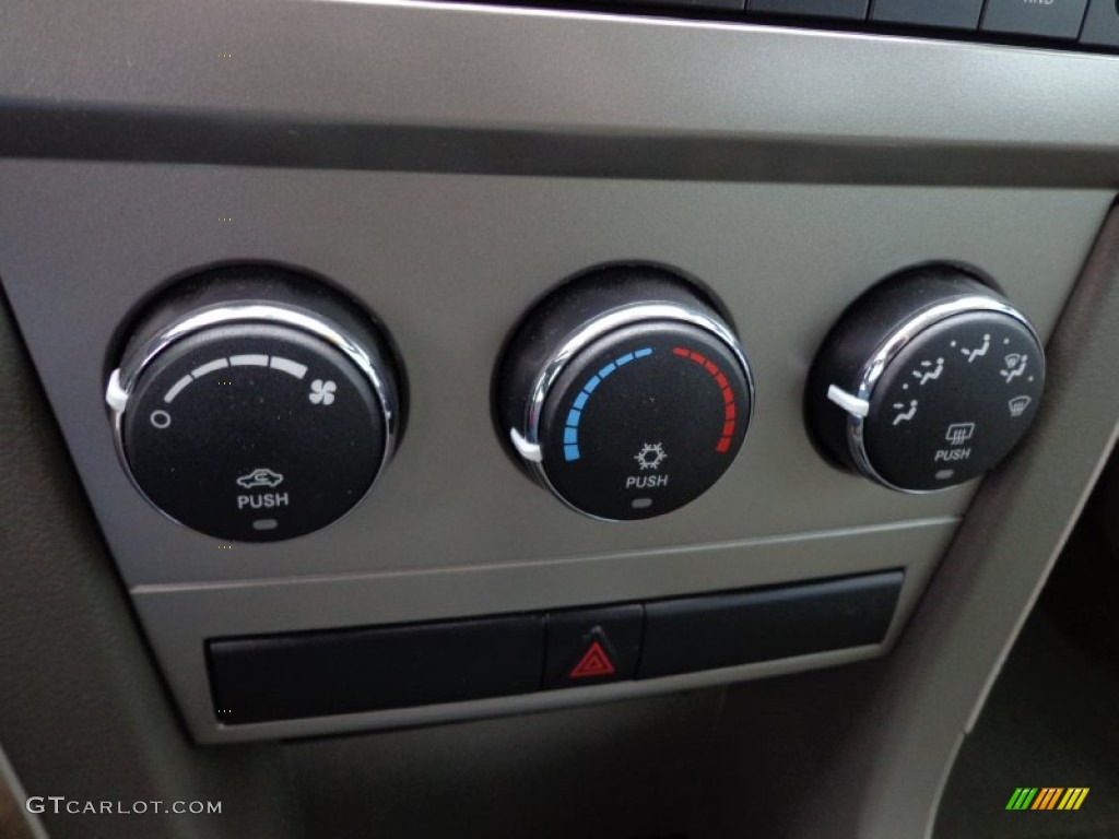 2009 Dodge Avenger SXT Controls Photo #77040468