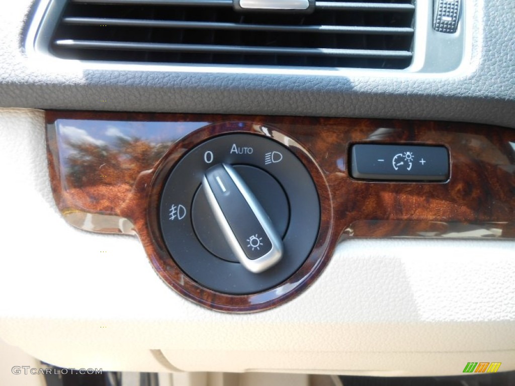 2013 Volkswagen Passat TDI SEL Controls Photo #77040747