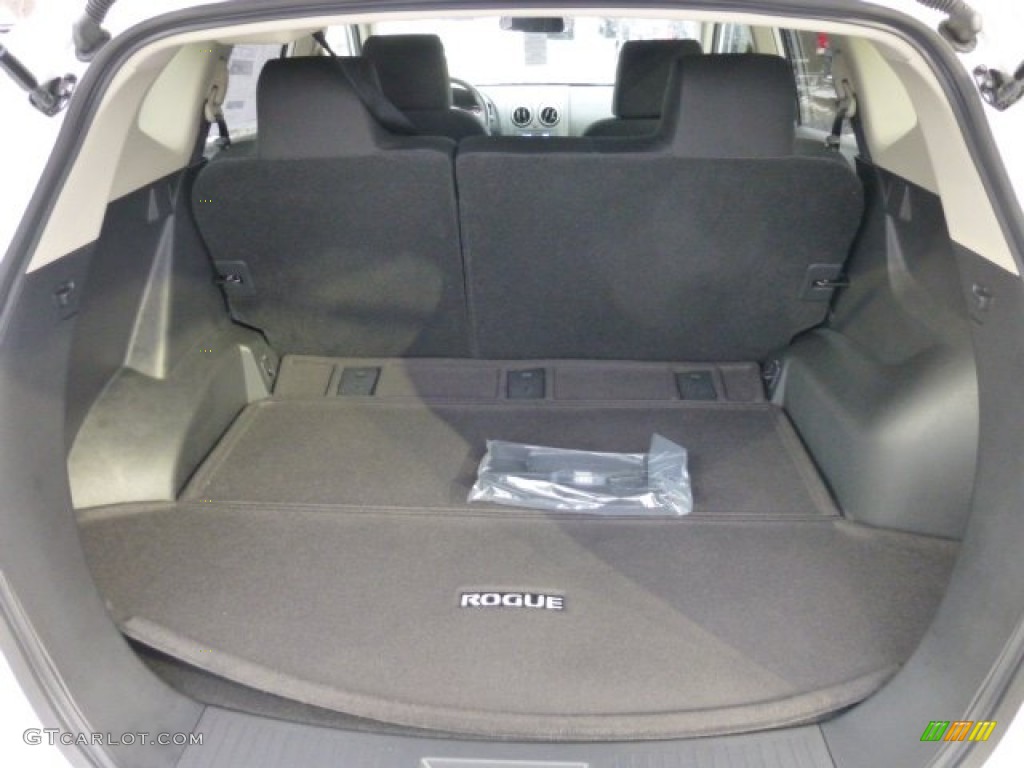 2013 Nissan Rogue SV AWD Trunk Photo #77040901