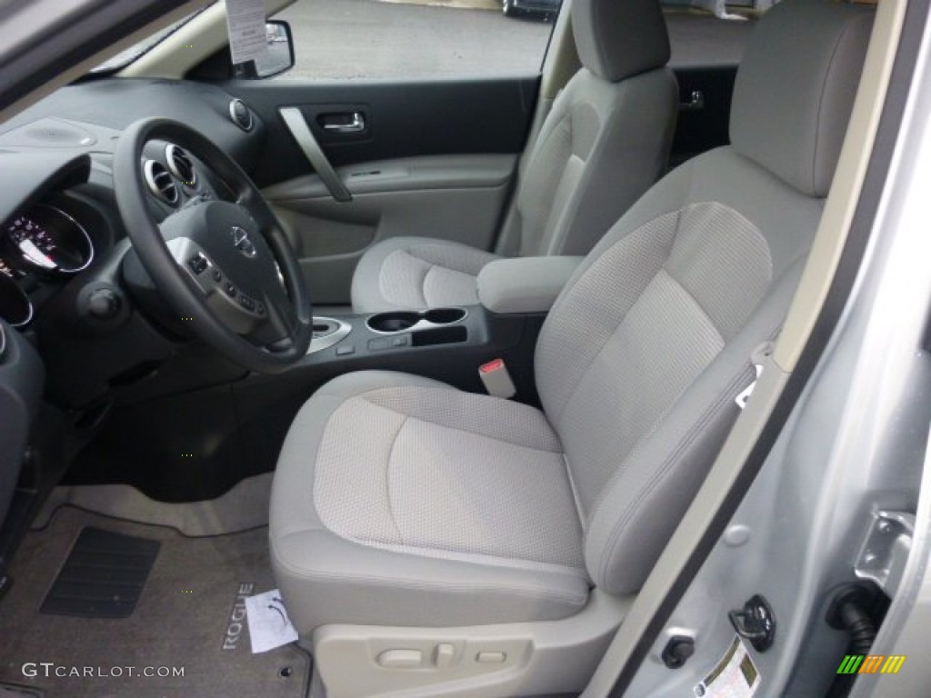 2013 Nissan Rogue SV AWD Front Seat Photos