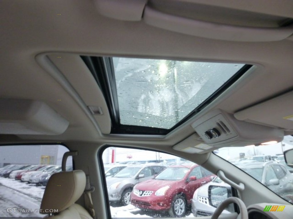2013 Nissan Armada Platinum 4WD Sunroof Photo #77041110