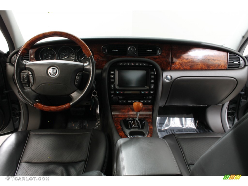 2008 Jaguar XJ XJ8 L Charcoal Dashboard Photo #77042025