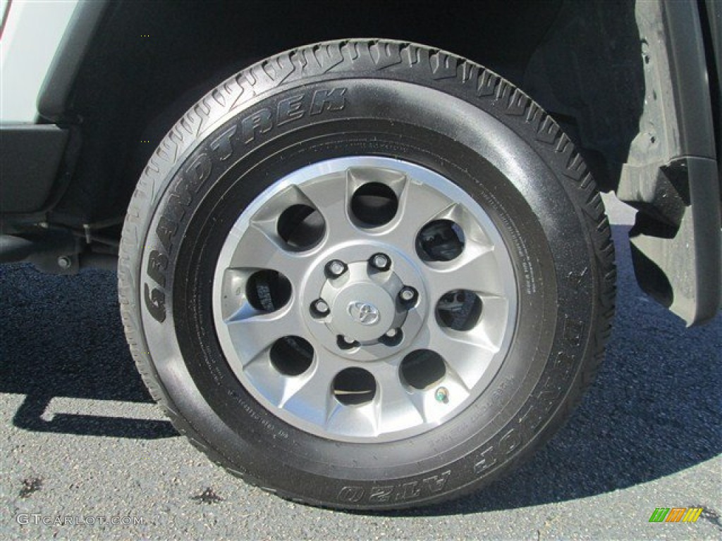 2012 Toyota FJ Cruiser 4WD Wheel Photos
