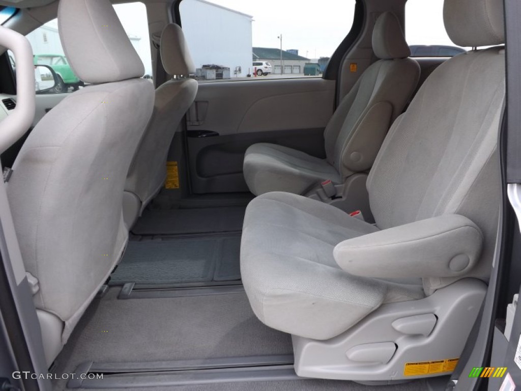 2011 Sienna  - Silver Sky Metallic / Light Gray photo #18