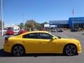 Stinger Yellow - Charger SRT8 Super Bee Photo No. 9