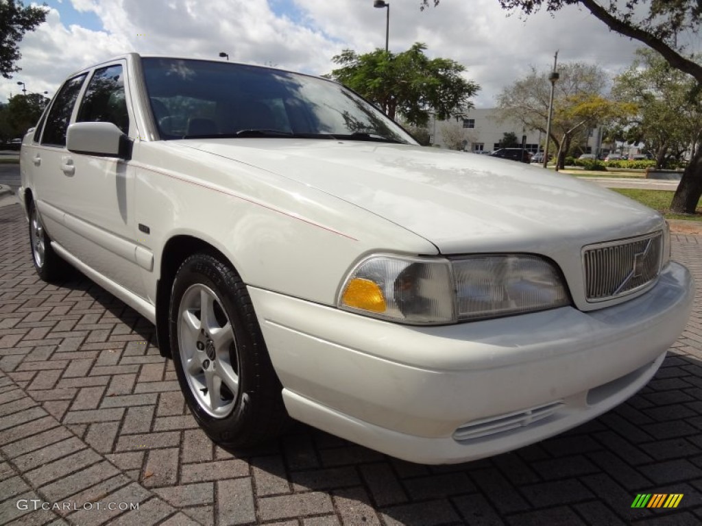 White 1998 Volvo S70 GLT Exterior Photo #77044917