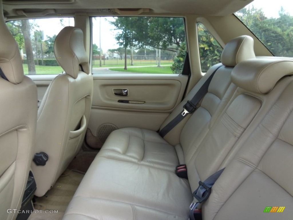 1998 Volvo S70 GLT Rear Seat Photo #77045080