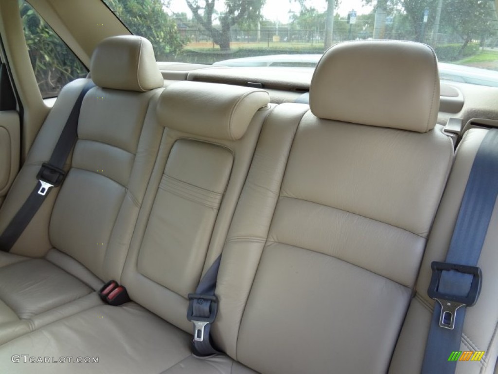 1998 S70 GLT - White / Tan photo #11