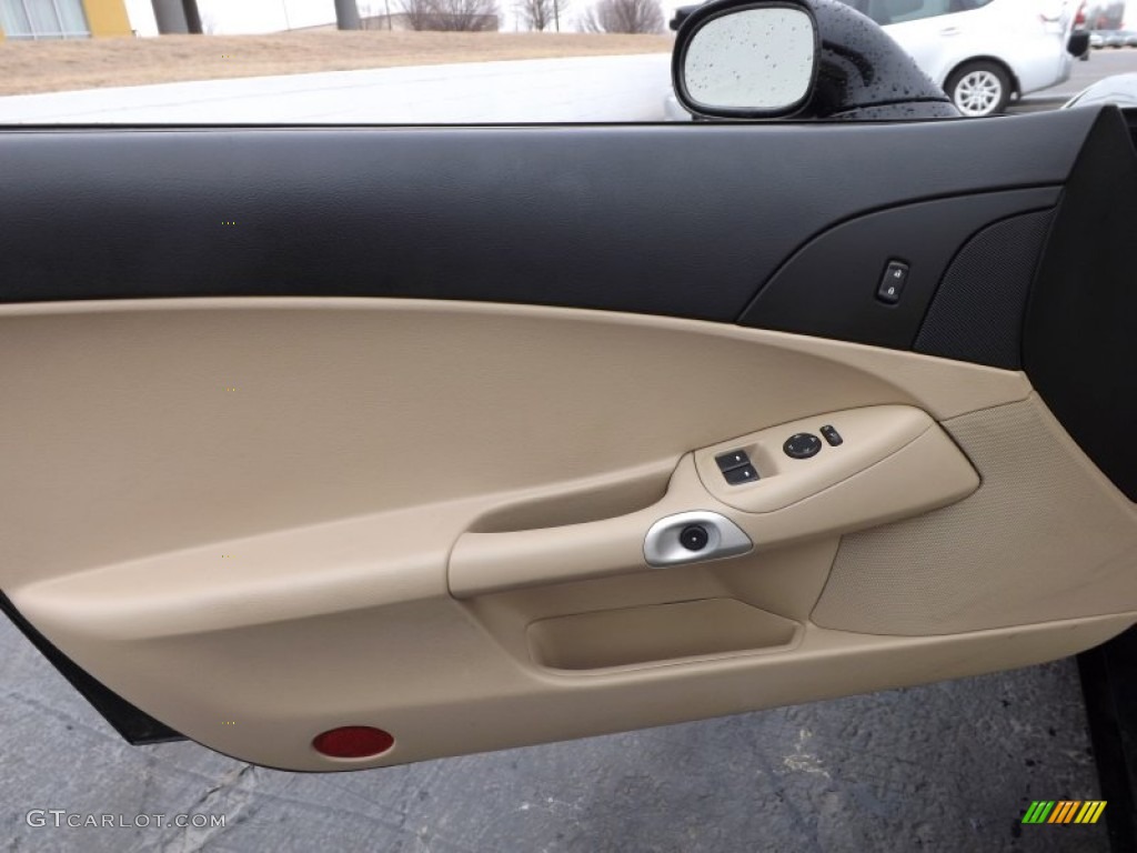 2010 Chevrolet Corvette Convertible Cashmere Door Panel Photo #77045243