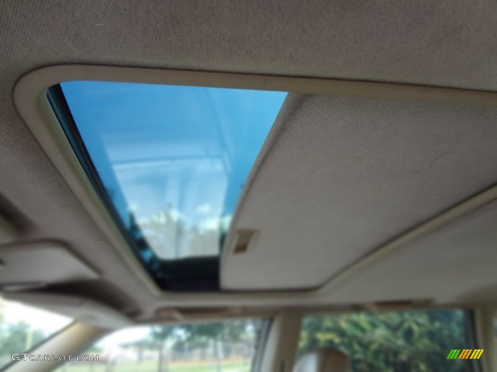 1998 S70 GLT - White / Tan photo #21