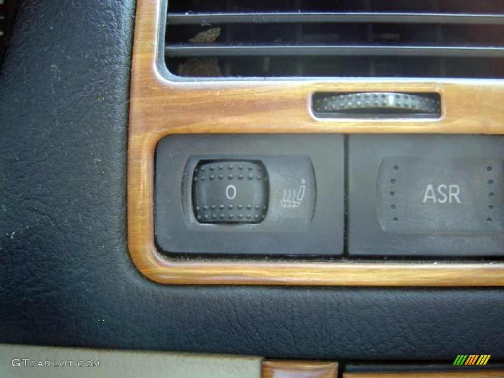 2002 Jetta GLS 1.8T Sedan - Cool White / Beige photo #9