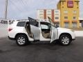 Blizzard White Pearl - Highlander V6 Photo No. 11