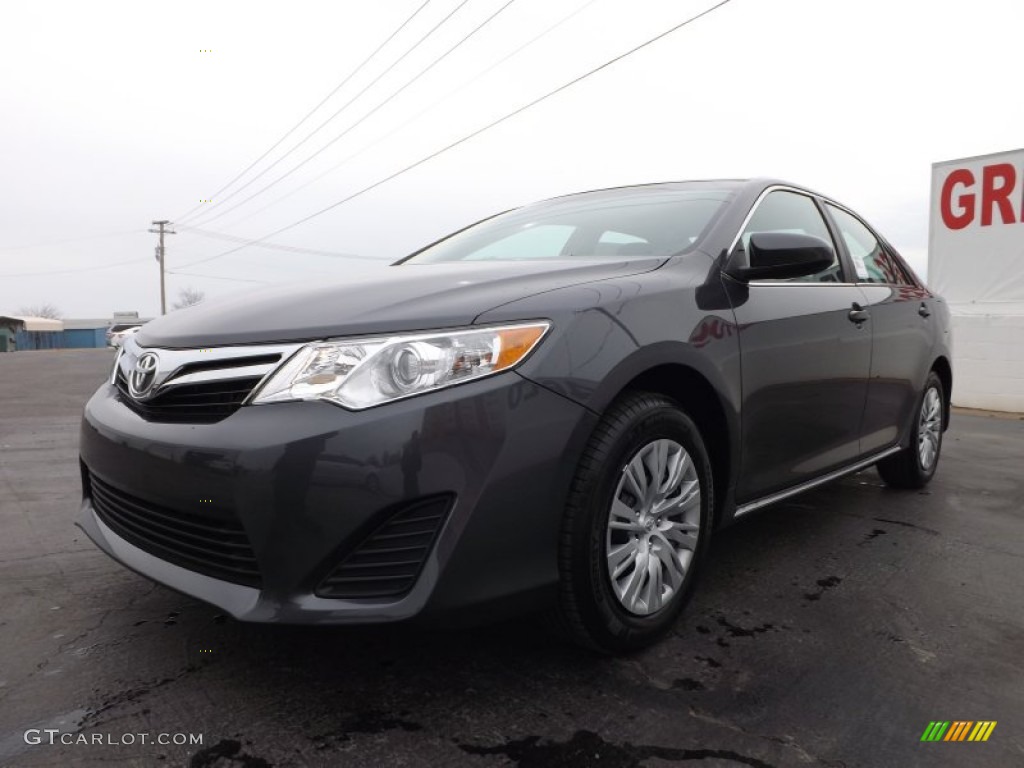 2013 Camry LE - Magnetic Gray Metallic / Ash photo #4