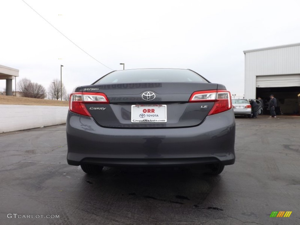 2013 Camry LE - Magnetic Gray Metallic / Ash photo #8