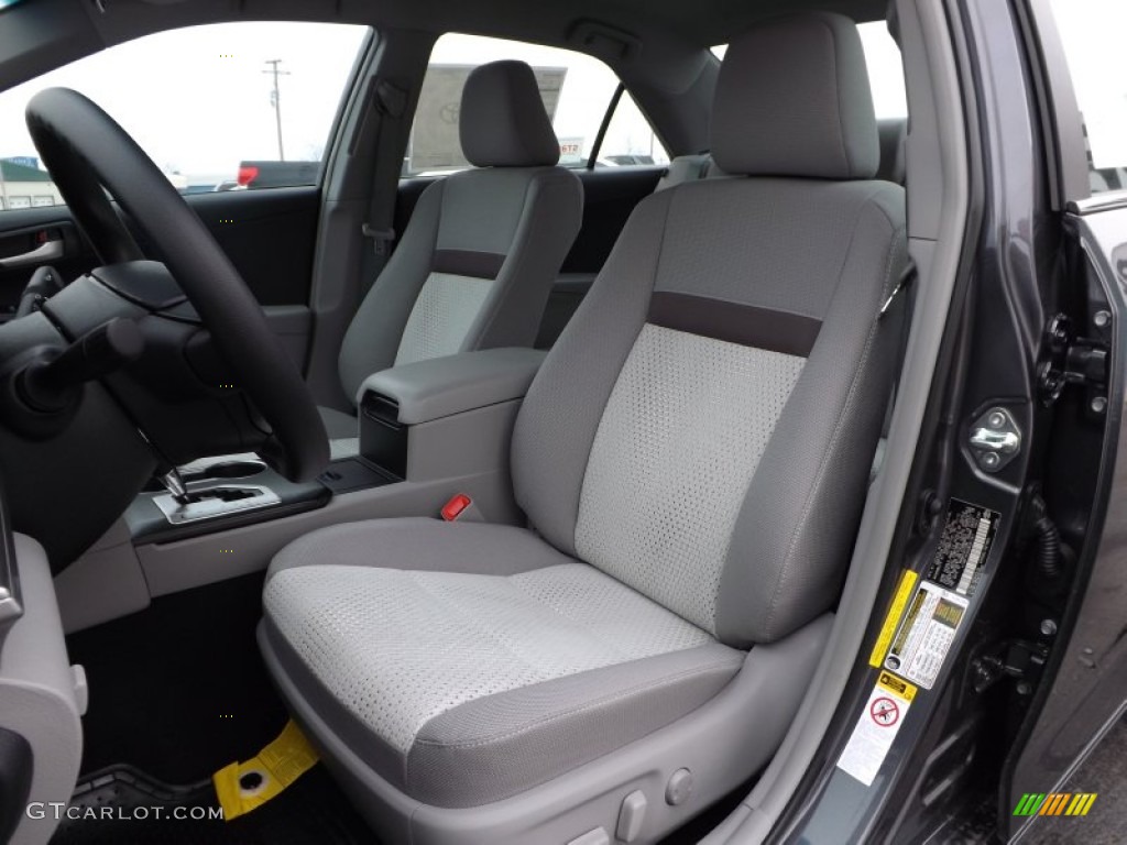 2013 Camry LE - Magnetic Gray Metallic / Ash photo #16