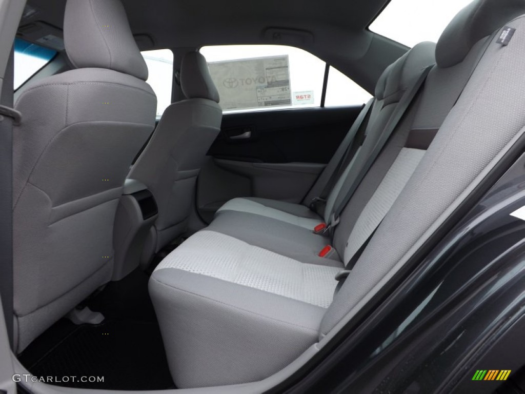 2013 Camry LE - Magnetic Gray Metallic / Ash photo #17